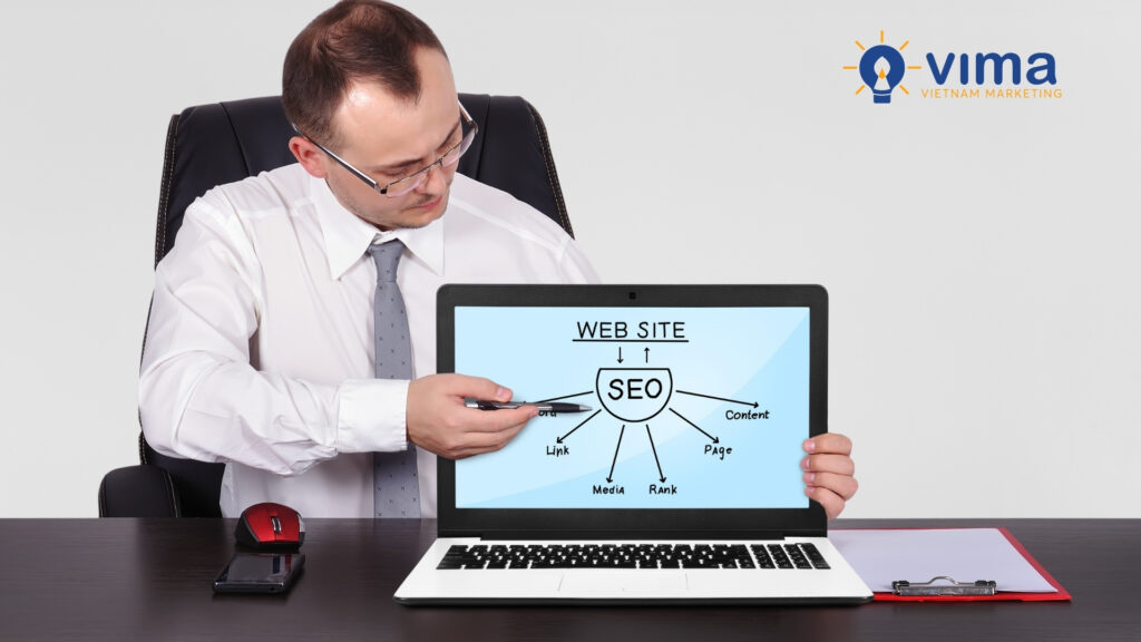 Đánh giá ưu điểm việc học SEO online và offline để chọn lộ trình học phù hợp.