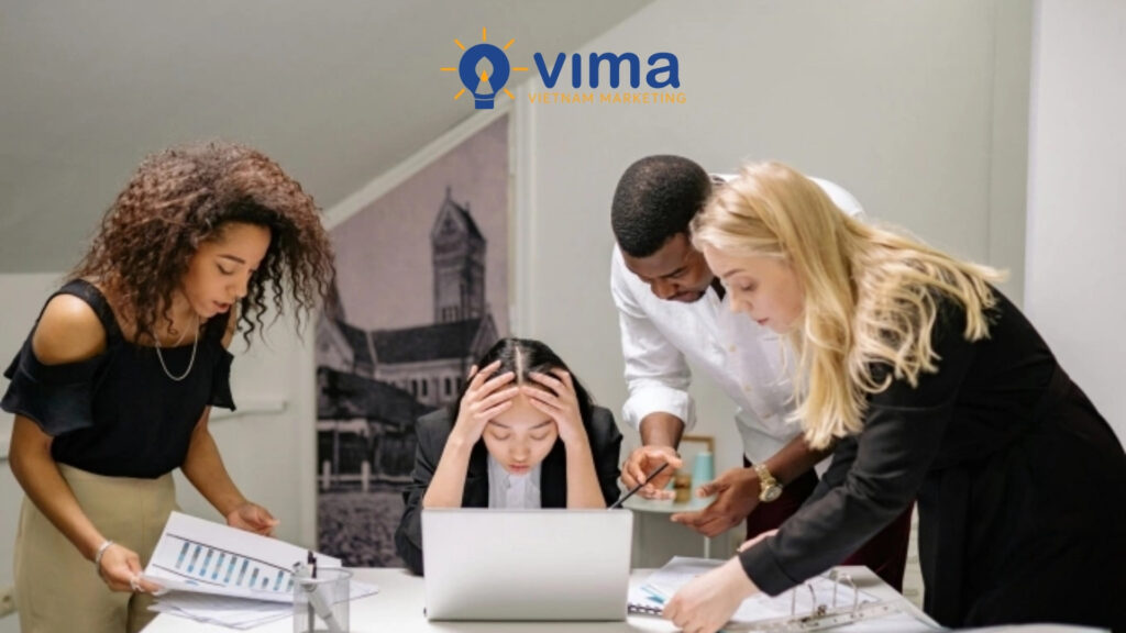 “5 bước thực chiến giúp doanh nghiệp vượt bão khủng hoảng truyền thông hiệu quả.